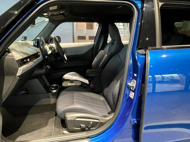 ＭＩＮＩ クーパーＳ　フェイバリット・トリム　認定中古車　２年保証　フェイバードトリム　１７インチＡＷ　Ｈａｒｍａｎ／Ｋａｒｄｏｎ　ステアリングヒーター　ヘッドアップディスプレイ　アクティブクルーズコントロール　全周囲カメラ　衝突軽減　車線逸脱（11枚目）