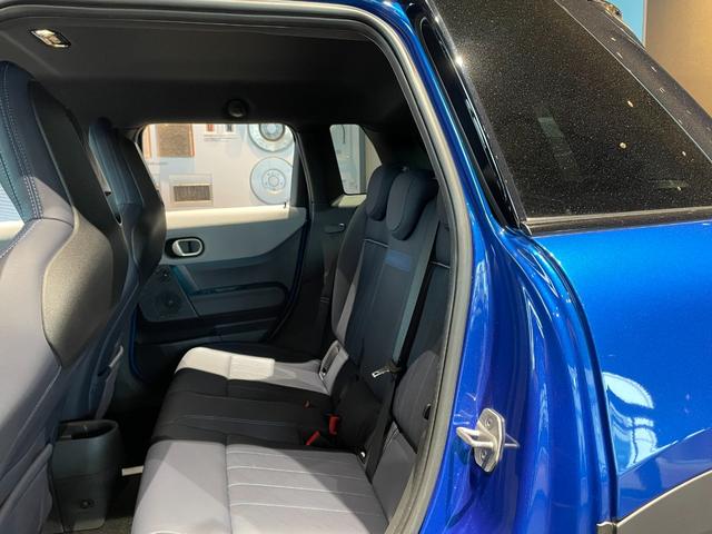 ＭＩＮＩ クーパーＳ　フェイバリット・トリム　認定中古車　２年保証　フェイバードトリム　１７インチＡＷ　Ｈａｒｍａｎ／Ｋａｒｄｏｎ　ステアリングヒーター　ヘッドアップディスプレイ　アクティブクルーズコントロール　全周囲カメラ　衝突軽減　車線逸脱（13枚目）