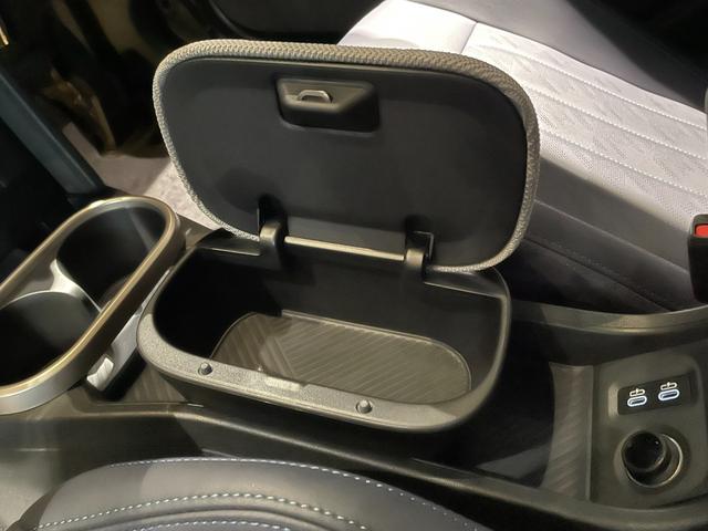 ＭＩＮＩ クーパーＳ　フェイバリット・トリム　認定中古車　２年保証　フェイバードトリム　１７インチＡＷ　Ｈａｒｍａｎ／Ｋａｒｄｏｎ　ステアリングヒーター　ヘッドアップディスプレイ　アクティブクルーズコントロール　全周囲カメラ　衝突軽減　車線逸脱（39枚目）