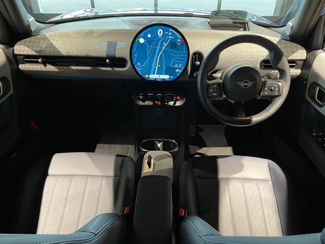 ＭＩＮＩ クーパーＳ　フェイバリット・トリム　認定中古車　２年保証　フェイバードトリム　１７インチＡＷ　Ｈａｒｍａｎ／Ｋａｒｄｏｎ　ステアリングヒーター　ヘッドアップディスプレイ　アクティブクルーズコントロール　全周囲カメラ　衝突軽減　車線逸脱（40枚目）