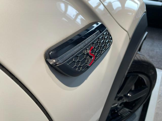 ＭＩＮＩ クーパーＳＤプレミアム＋パッケージクラシック・トリム　認定中古車　２年保証　１７インチＡＷ　アクティブクルーズコントロール　フロントシートヒーター　リヤカメラ　前後センサー　ＬＥＤヘッドライト　衝突軽減　車線逸脱　コンフォートアクセス　純正ＨＤＤナビ（22枚目）