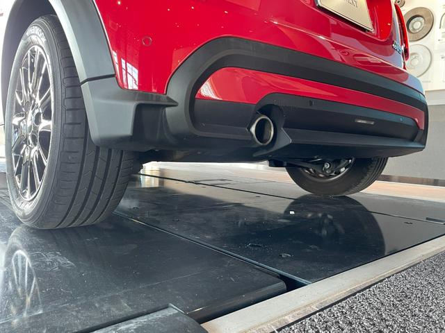 ＭＩＮＩ クーパー　プレミアムプラスパッケージクラシックトリム　認定中古車　２年保証　１６インチＡＷ　ナビ非装着　スポーツシート　社外レザーシートカバー　フロントシートヒーター　クルーズコントロール　リヤカメラ　前後センサー　衝突軽減　ＬＥＤヘッドライト（29枚目）