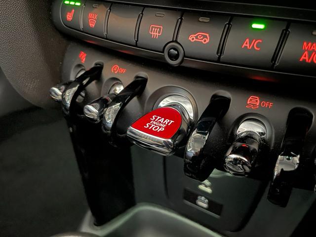 ＭＩＮＩ クーパー　プレミアムプラスパッケージクラシックトリム　認定中古車　２年保証　１６インチＡＷ　ナビ非装着　スポーツシート　社外レザーシートカバー　フロントシートヒーター　クルーズコントロール　リヤカメラ　前後センサー　衝突軽減　ＬＥＤヘッドライト（33枚目）
