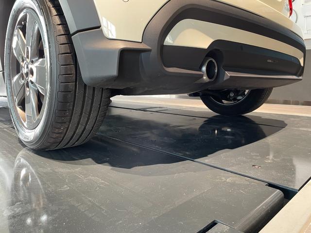 ＭＩＮＩ クーパー　クラシック・トリム　認定中古車　２年保証　純正ＨＤＤナビゲーション　１６インチＡＷ　クルーズコントロール　リヤカメラ　前後センサー　ＬＥＤヘッドライト　衝突警告　車線逸脱　ＵＳＢ　コンフォートアクセス（29枚目）