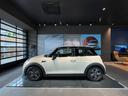 ＭＩＮＩ クーパー　クラシック・トリム　認定中古車　２年保証　純正ＨＤＤナビゲーション　１６インチＡＷ　クルーズコントロール　リヤカメラ　前後センサー　ＬＥＤヘッドライト　衝突警告　車線逸脱　ＵＳＢ　コンフォートアクセス（7枚目）