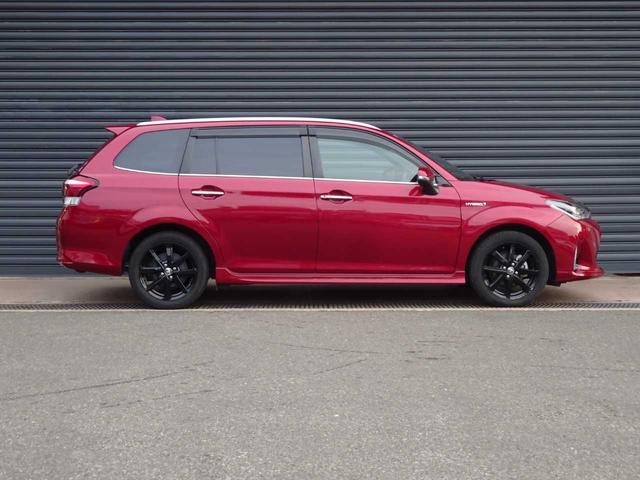 カローラフィールダー ハイブリッドＧ　ダブルバイビー　トヨタセーフティーセンスＣ　ナビ　テレビ　ＤＶＤ　Ｂｌｕｅｔｏｏｔｈ　バックカメラ　ＥＴＣ　シートヒーター　ハーフレザーシート　ＬＥＤヘッドライト　フォグ　クリアランスソナー　アイドリングストップ（5枚目）