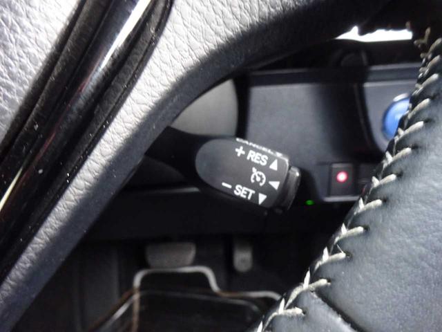 カローラフィールダー ハイブリッドＧ　ダブルバイビー　トヨタセーフティーセンスＣ　ナビ　テレビ　ＤＶＤ　Ｂｌｕｅｔｏｏｔｈ　バックカメラ　ＥＴＣ　シートヒーター　ハーフレザーシート　ＬＥＤヘッドライト　フォグ　クリアランスソナー　アイドリングストップ（25枚目）