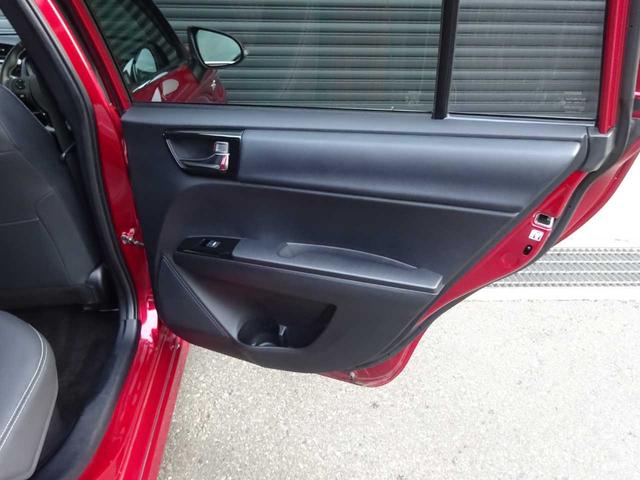 カローラフィールダー ハイブリッドＧ　ダブルバイビー　トヨタセーフティーセンスＣ　ナビ　テレビ　ＤＶＤ　Ｂｌｕｅｔｏｏｔｈ　バックカメラ　ＥＴＣ　シートヒーター　ハーフレザーシート　ＬＥＤヘッドライト　フォグ　クリアランスソナー　アイドリングストップ（29枚目）