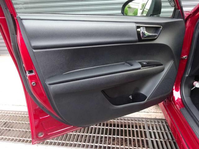 カローラフィールダー ハイブリッドＧ　ダブルバイビー　トヨタセーフティーセンスＣ　ナビ　テレビ　ＤＶＤ　Ｂｌｕｅｔｏｏｔｈ　バックカメラ　ＥＴＣ　シートヒーター　ハーフレザーシート　ＬＥＤヘッドライト　フォグ　クリアランスソナー　アイドリングストップ（36枚目）