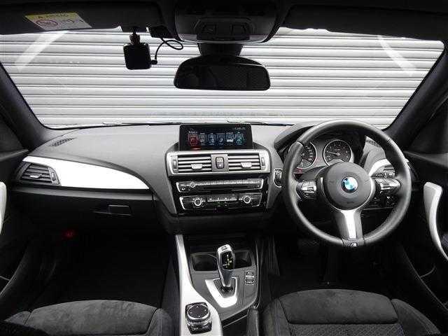 １シリーズ １１８ｉ　Ｍスポーツ　ナビ　ＤＶＤ　ＣＤ　Ｂｌｕｅｔｏｏｔｈ　ＥＴＣ　バックカメラ　クルーズコントロール　ＬＥＤヘッドライト（15枚目）