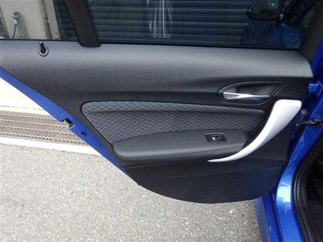 １シリーズ １１８ｉ　Ｍスポーツ　ナビ　ＤＶＤ　ＣＤ　Ｂｌｕｅｔｏｏｔｈ　ＥＴＣ　バックカメラ　クルーズコントロール　ＬＥＤヘッドライト（29枚目）