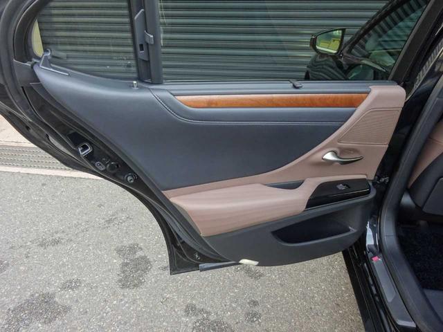 ＥＳ ＥＳ３００ｈ　バージョンＬ　レクサス　セーフティ　システム＋　サンルーフ　全周囲カメラ　ブラウンレザーシート　３眼ＬＥＤヘッドライト　衝突被害軽減ブレーキ　レーダークルーズコントロール　シートクーラー　シートヒーター（42枚目）