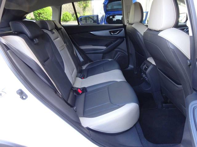 レヴォーグ レイバック リミテッドＥＸ　アイサイトＸ搭載　ハーマンカードンサウンドシステム　地デジＴＶ　ナビ　ＥＴＣ　アダプティブクルーズコントロール　衝突被害軽減ブレーキ　レーンキープ　ＬＥＤヘッドライト　アイドリングストップ（35枚目）