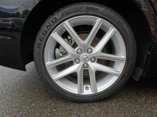 CT CT200h バージョンL 本革パワーシート シートヒーター LEDヘッドライト レーダークルーズコントロール 衝突被害軽減ブレーキ レーンキープ パーキングアシスト ETC バックカメラ(11枚目)