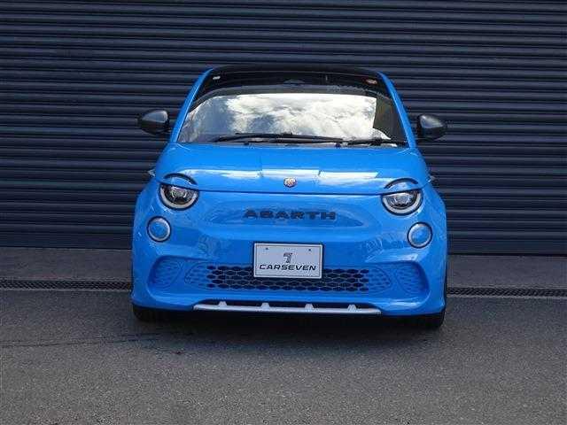 アバルト５００ｅ スコーピオニッシマ　ハッチバック（5枚目）