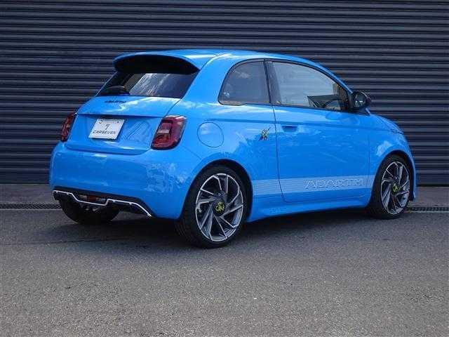 アバルト５００ｅ スコーピオニッシマ　ハッチバック（8枚目）