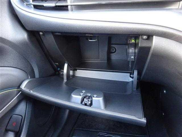 アバルト５００ｅ スコーピオニッシマ　ハッチバック（28枚目）