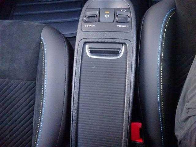 アバルト５００ｅ スコーピオニッシマ　ハッチバック（30枚目）