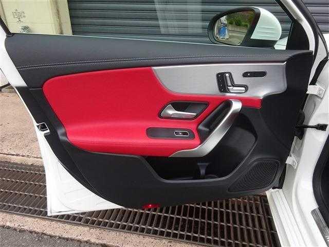 Ａクラス Ａ１８０　スタイル　ＡＭＧライン（18枚目）