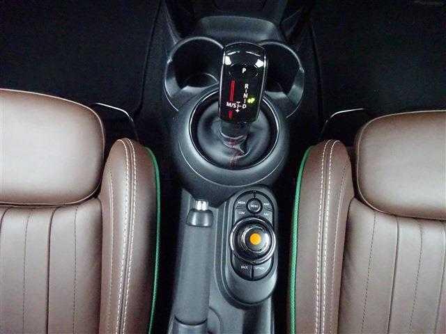 ＭＩＮＩ クーパーＳ　６０イヤーズエディション　衝突被害軽減ブレーキ　オートクルーズコントロール　パーキングアシスト　バックカメラ　アイドリングストップ　ＬＥＤヘッドライト　レザーシート　ＥＴＣ　ナビ（26枚目）