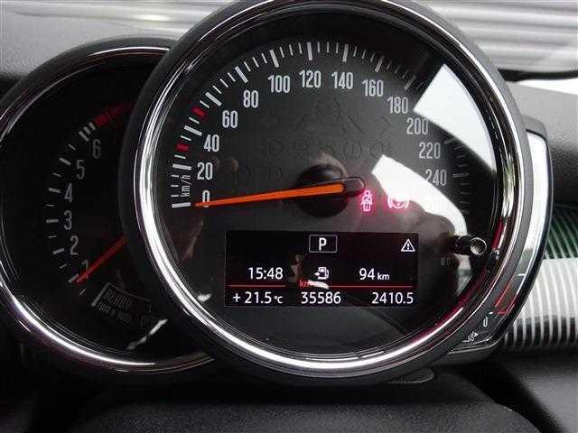 ＭＩＮＩ クーパーＳ　６０イヤーズエディション　衝突被害軽減ブレーキ　オートクルーズコントロール　パーキングアシスト　バックカメラ　アイドリングストップ　ＬＥＤヘッドライト　レザーシート　ＥＴＣ　ナビ（38枚目）