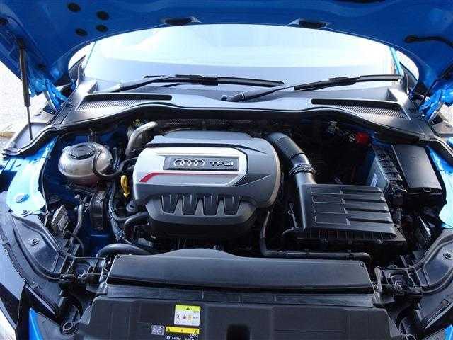 ＴＴＳクーペ ２．０ＴＦＳＩ　クワトロ　Ｂａｎｇ＆Ｏｌｆｓｅｎサウンドシステム　ＤＶＤ　ＣＤ　Ｂｌｕｅｔｏｏｔｈ　レザーシート　シートヒーター　アイドリングストップ　トラクションコントロール　ＥＴＣ２．０　クリアランスソナー　バックカメラ（36枚目）