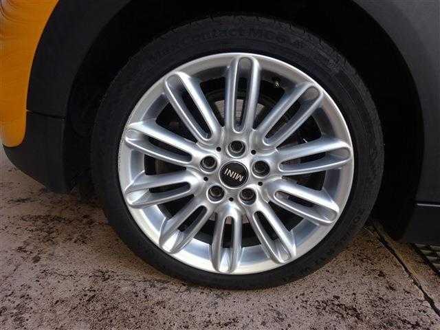 MINI クーパーS 衝突被害軽減ブレーキ オートクルーズコントロール アイドリングストップ LEDヘッドライト ETC ナビ(14枚目)