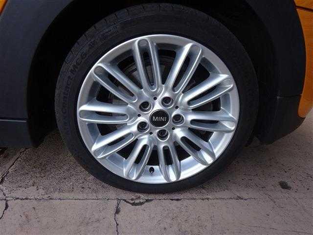 MINI クーパーS 衝突被害軽減ブレーキ オートクルーズコントロール アイドリングストップ LEDヘッドライト ETC ナビ(17枚目)