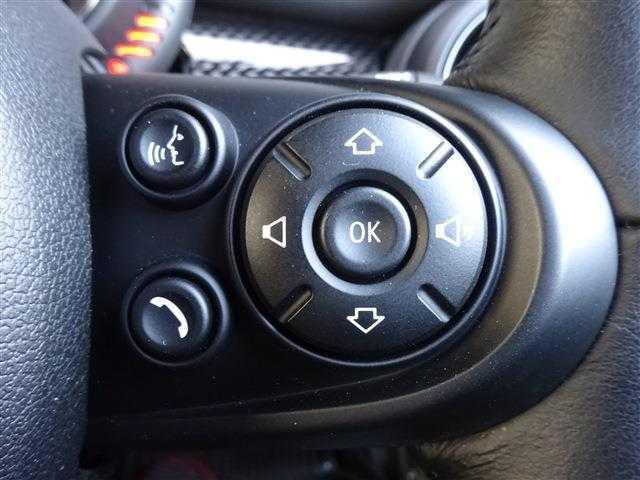 MINI クーパーS 衝突被害軽減ブレーキ オートクルーズコントロール アイドリングストップ LEDヘッドライト ETC ナビ(32枚目)