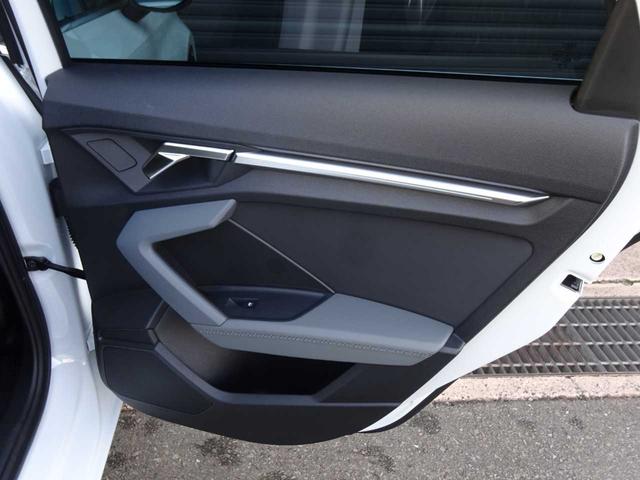 Ａ３ スポーツバック　ニューアーバンスタイル　アダプティブクルーズコントロール　レーンキープ　衝突被害軽減ブレーキ　アイドリングストップ　ＣａｒＰｌａｙ対応　Ｂｌｕｅｔｏｏｔｈ　ＭＭＩナビゲーション　地デジＴＶ　ＬＥＤヘッドライト　ドライブレコー（31枚目）