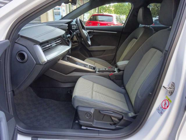 Ａ３ スポーツバック　ニューアーバンスタイル　アダプティブクルーズコントロール　レーンキープ　衝突被害軽減ブレーキ　アイドリングストップ　ＣａｒＰｌａｙ対応　Ｂｌｕｅｔｏｏｔｈ　ＭＭＩナビゲーション　地デジＴＶ　ＬＥＤヘッドライト　ドライブレコー（39枚目）