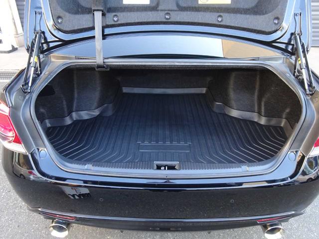 クラウン アスリートＧ　衝突被害軽減ブレーキ　アダプティブクルーズコントロール　レーンキープ　クリアランスソナー　テレビ　ナビ　Ｂｌｕｅｔｏｏｔｈ対応　シートヒーター　シートクーラー　ローダウン　社外マフラー（35枚目）