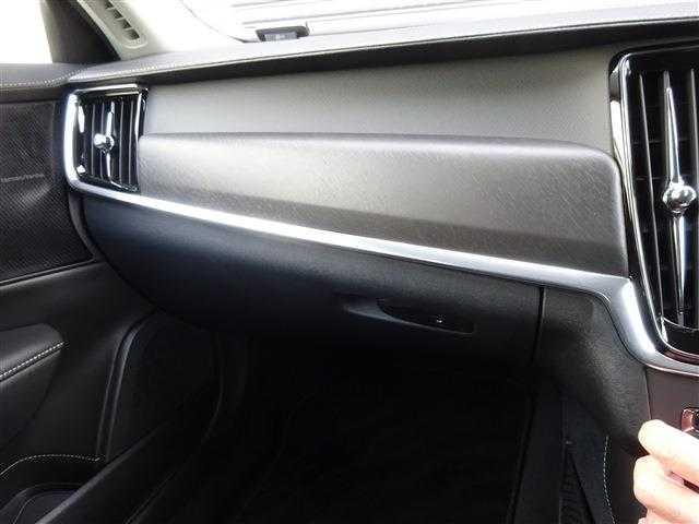 Ｖ９０ クロスカントリー　Ｔ５　ＡＷＤ　サマム　黒革　シートヒーター　シートクーラー　ＢＴ接続　全周囲カメラ　カープレイ対応　アダプティブクルーズ　ＬＥＤヘッドライト　ナビＴＶ（38枚目）
