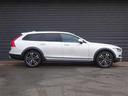 Ｖ９０ クロスカントリー　Ｔ５　ＡＷＤ　サマム　黒革　シートヒーター　シートクーラー　ＢＴ接続　全周囲カメラ　カープレイ対応　アダプティブクルーズ　ＬＥＤヘッドライト　ナビＴＶ（8枚目）
