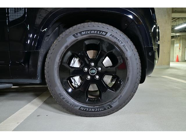 ディフェンダー ９０Ｘ－ダイナミックＨＳＥ　Ｄ３５０　エアサスペンション　ブラックパック　スライディングパノラミックルーフ　デジタルインナーミラー　コールドクライメートパック　マトリックスＬＥＤ　２０インチＡＷ（グロスブラックフィニッシュ）（9枚目）