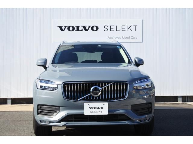 ＸＣ９０ Ｂ５　ＡＷＤ　モーメンタム　３列シート　７人乗り　チャコールレザーインテリア　パワーテールゲート　衝突被害軽減ブレーキ　前車追従式オートクルーズコントロール　パイロットアシスト（2枚目）