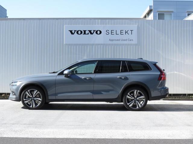 Ｖ６０ クロスカントリー　アルティメット　Ｂ５　ＡＷＤ　グーグル内蔵　スマホ遠隔操作　マイルドハイブリッド　パイロットアシスト　３６０カメラ　シート冷却機能（7枚目）