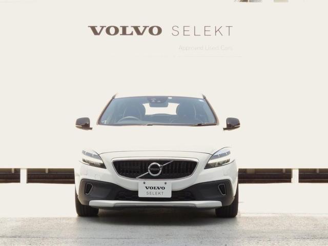 Ｖ４０ Ｄ４　ダイナミックエディション　ディーゼル　ワンオーナー　禁煙車（2枚目）