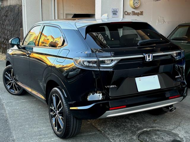 ヴェゼル ｅ：ＨＥＶ　ＰＬａＹ■ワンオーナー■パノラマツートンルーフ■　◎走行５千ｋｍ！■グレージュレザー■センシング■９ｉｎナビ■コネクトディスプレイ■ハンズフリーパワーバックドア■リアベンチレーション■ステアリング＆シートヒータ■ワイヤレス充電器■ブラインドスポット■（5枚目）