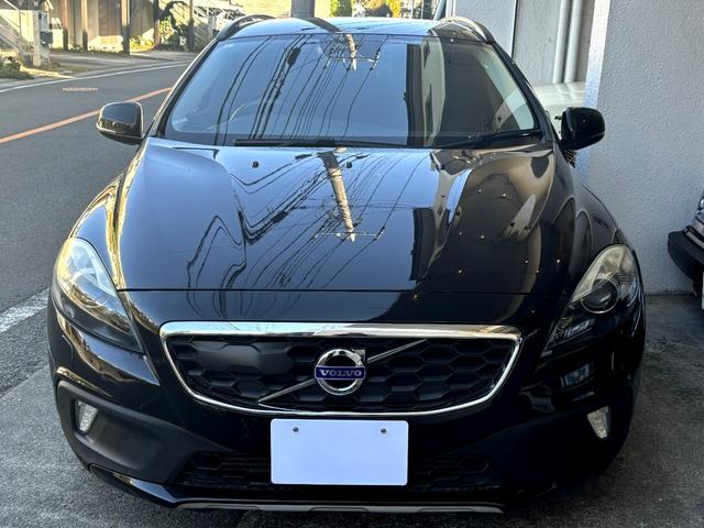 V40 クロスカントリー D4 SE■衝突被害軽減システム■4WD■ シティセーフティー■歩行者エアバッグ■BLIS■純正17インチアルミ■ブラックレザーシート■ドライブレコーダー■純正ナビ/TV■ETC■バックカメラ■クルーズコントロール■シートヒータ■パワーシート■(2枚目)