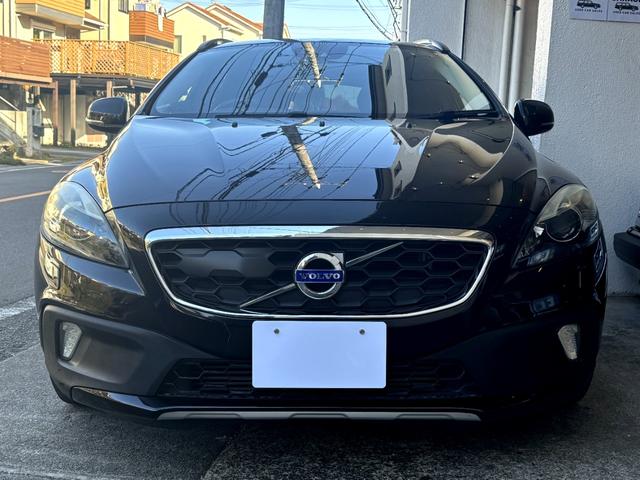 V40 クロスカントリー D4 SE■衝突被害軽減システム■4WD■ シティセーフティー■歩行者エアバッグ■BLIS■純正17インチアルミ■ブラックレザーシート■ドライブレコーダー■純正ナビ/TV■ETC■バックカメラ■クルーズコントロール■シートヒータ■パワーシート■(13枚目)