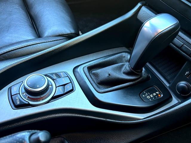 X1 sDrive 18i Mスポーツ■ブラックレザー■Mスポサス ■Mスポーツ専用18inアルミ&前後エアロ&サスペンション■Mスポーツ専用インテリア■シートヒータ■純正HDDナビ■バックカメラ■スマートキー■ミラー内蔵ETC■idrive■お手軽コンパクトSUV■(31枚目)