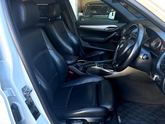 X1 sDrive 18i Mスポーツ■ブラックレザー■Mスポサス ■Mスポーツ専用18inアルミ&前後エアロ&サスペンション■Mスポーツ専用インテリア■シートヒータ■純正HDDナビ■バックカメラ■スマートキー■ミラー内蔵ETC■idrive■お手軽コンパクトSUV■(33枚目)