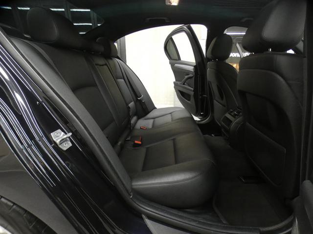 ５シリーズ ５２３ｄ　Ｍスポーツ　パノラマＳＲ　黒革　Ｄアシストプラス　ＡＣＣ　Ｂカメラ　前席Ｐシート（運転席Ｍ付）＆シートヒータ　ナビＴＶ　ＦＭＡＭ　Ｍエアロダイナミクス　コンフォートアクセス　ＨＩＤ　６１３Ｍダブルスポーク１８ＡＷ（39枚目）