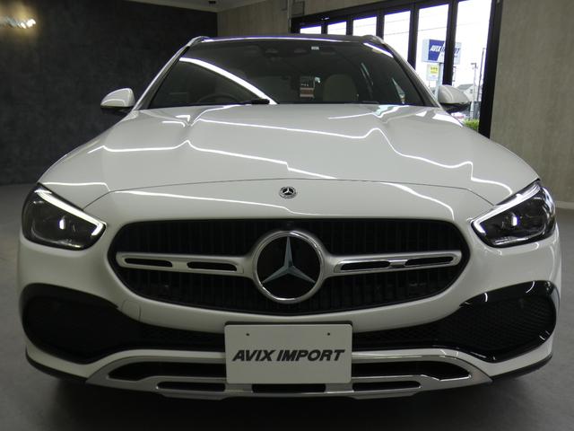 Ｃクラスオールテレイン Ｃ２２０ｄ　４マチック　オールテレイン　レザーＥＸＣＰＫＧ　現行型　禁煙　新車保証　ベージュ革　パノラマＳＲ　ＲＳＰ　ディストロ　ＨＵＤ　全周Ｃ　ＭＢＵＸ　ＡＲナビＴＶ　Ａカープレイ　前席Ｍ付Ｐシート＆Ｓヒーター　デジタルライト　１８ＡＷ（3枚目）