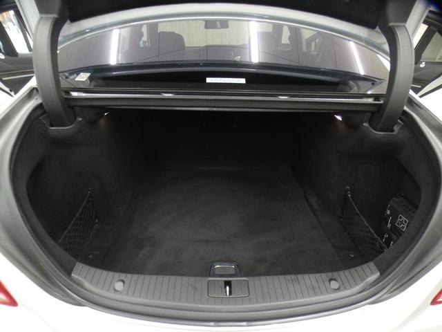 Ｓクラス Ｓ４００ハイブリッド　エクスクルーシブ　ＡＭＧスポーツＰＫＧ　禁煙黒革　パノラマＳＲ　ＲＳＰ　ディストロ　全周Ｃ　前席Ｍ付Ｐシート＆ベンチレータ＆マッサージ　前席シートヒーター　ナビＴＶ　ＦＭＡＭ　Ｐトランク　ＬＥＤライト　ＡＭＧ１９ＡＷ（9枚目）