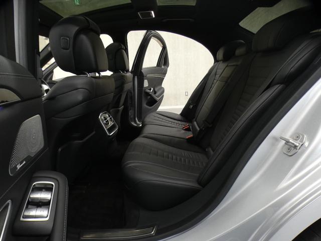 Ｓクラス Ｓ４００ハイブリッド　エクスクルーシブ　ＡＭＧスポーツＰＫＧ　禁煙黒革　パノラマＳＲ　ＲＳＰ　ディストロ　全周Ｃ　前席Ｍ付Ｐシート＆ベンチレータ＆マッサージ　前席シートヒーター　ナビＴＶ　ＦＭＡＭ　Ｐトランク　ＬＥＤライト　ＡＭＧ１９ＡＷ（41枚目）