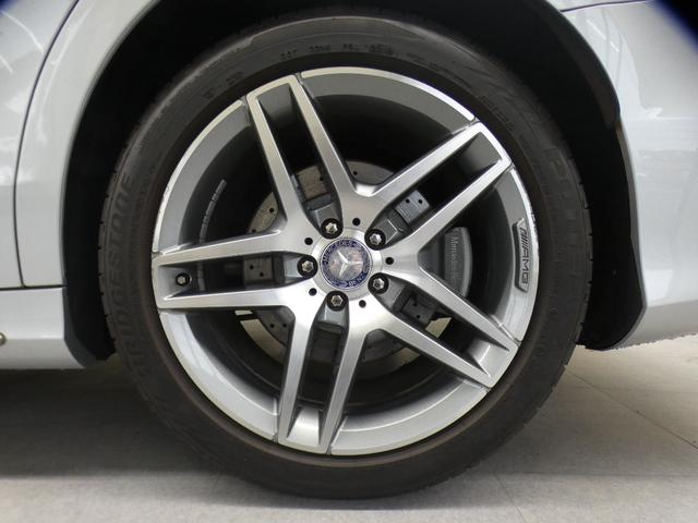 Ｓクラス Ｓ４００ハイブリッド　エクスクルーシブ　ＡＭＧスポーツＰＫＧ　禁煙黒革　パノラマＳＲ　ＲＳＰ　ディストロ　全周Ｃ　前席Ｍ付Ｐシート＆ベンチレータ＆マッサージ　前席シートヒーター　ナビＴＶ　ＦＭＡＭ　Ｐトランク　ＬＥＤライト　ＡＭＧ１９ＡＷ（65枚目）