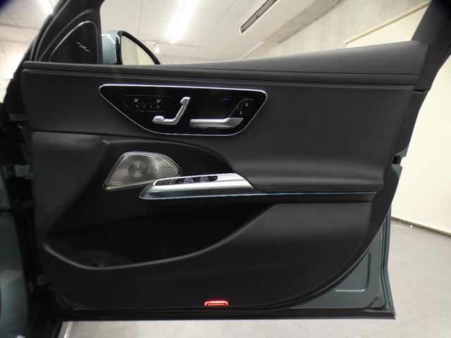 Eクラスステーションワゴン E200ステーションワゴンアバギャルドAMGラインP レザーEXC&デジタルインテリア&アドバンスドPKG 新車保証 現行 禁煙1オナ 黒革 パノラマSR ナビTV 全周C MBUXスーパースクリーン 3Dコックピット 温冷Pシート Dライト 19AW(32枚目)