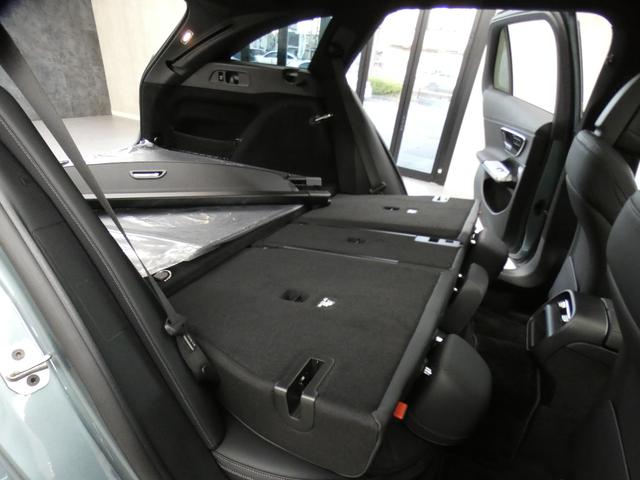 Eクラスステーションワゴン E200ステーションワゴンアバギャルドAMGラインP レザーEXC&デジタルインテリア&アドバンスドPKG 新車保証 現行 禁煙1オナ 黒革 パノラマSR ナビTV 全周C MBUXスーパースクリーン 3Dコックピット 温冷Pシート Dライト 19AW(45枚目)